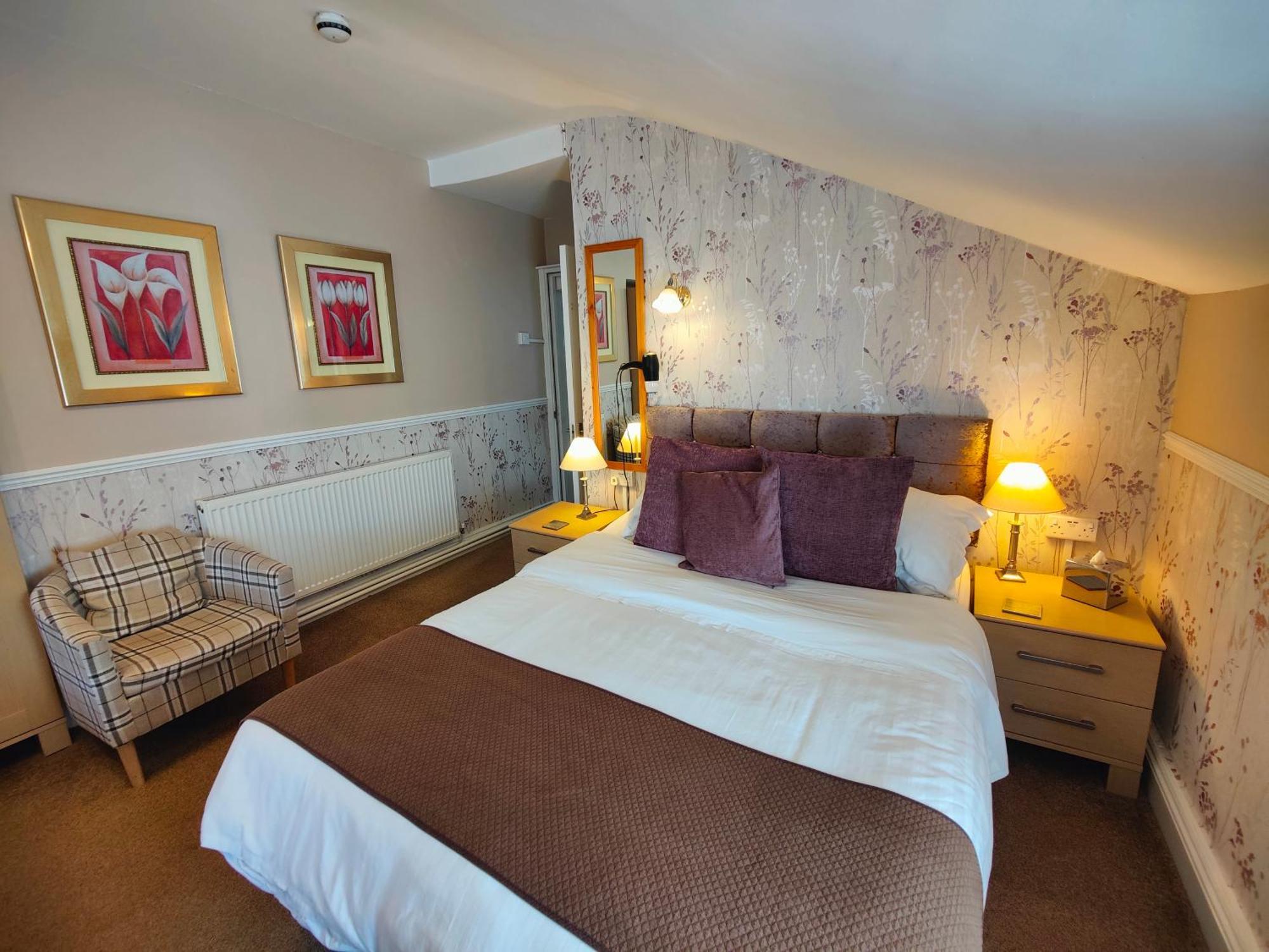 The Pack O' Cards Hotel Combe Martin Bagian luar foto