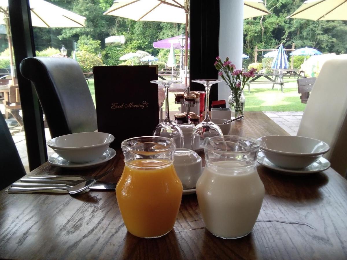 The Pack O' Cards Hotel Combe Martin Bagian luar foto